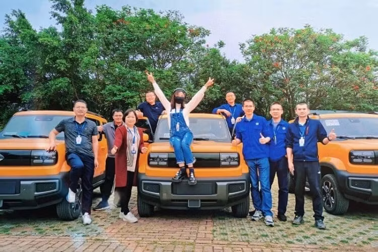 Theo liên doanh SAIC- General Motors - Wuling, Baojun Yep sẽ chính thức được ra mắt tại Triển lãm ôtô Thượng Hải vào ngày 18 tháng 4, với việc giao hàng sẽ bắt đầu ngay từ tháng 5. Hiện 1 số đại lý đã bắt đầu nhận cọc trước mẫu xe điện Baojun Yep 2023.