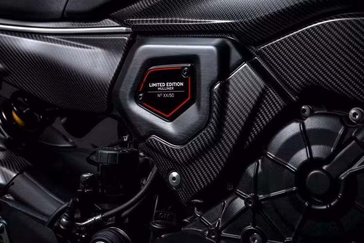 Về truyền động, cả hai biến thể đều dùng chung động cơ V4 Granturismo 1,2 lít sản sinh công suất 168 mã lực. Theo công bố của nhà sản xuất, mẫu motor giới hạn này có thể tăng tốc từ 0-96 km/h trong chưa đầy 3 giây.
