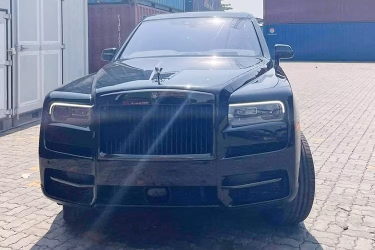 Tim chu nhan Rolls-Royce Cullinan hon 40 ty 