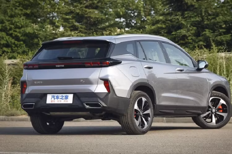 Tại quê nhà Trung Quốc, mẫu SUV này được trang bị động cơ 1.6 T-GDI với tùy chọn hộp số tự động 6 cấp và tự động 7 cấp ly hợp kép. Tuy nhiên, khi phân phối tại Việt Nam, Haima S8 sẽ chỉ có hộp số tự động 6 cấp.