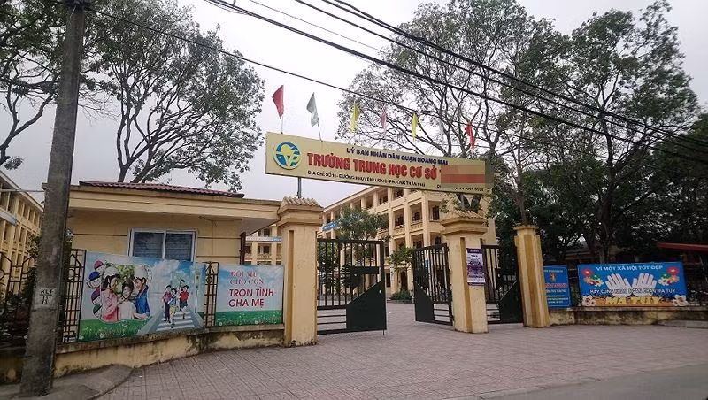 Ha Noi: Cong an xac minh thong tin thay giao dam o loat nam hoc sinh