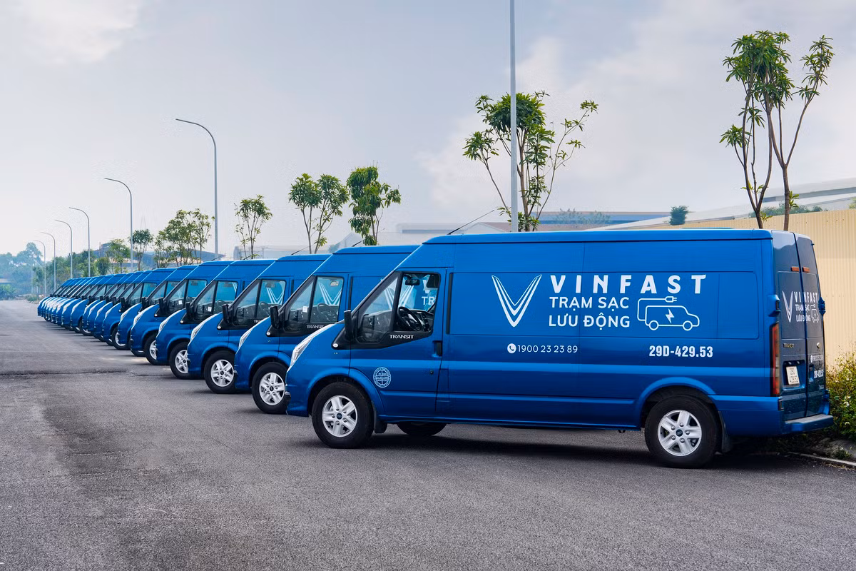 VinFast trien khai dich vu sac pin luu dong 24/7 tren toan quoc-Hinh-2