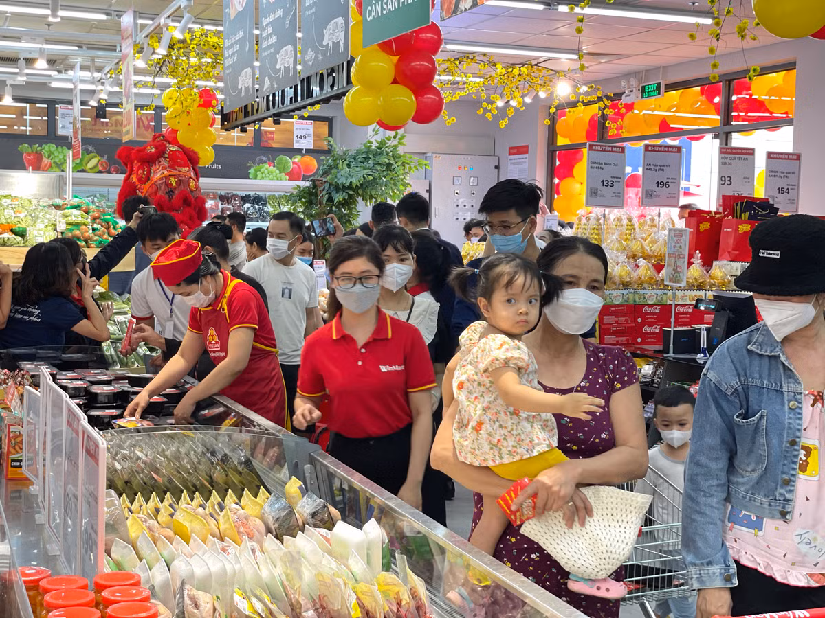WinCommerce khai truong WinMart Binh Chieu, trien khai Hoi vien WIN toan he thong-Hinh-4