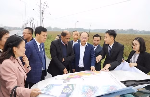 Động lực mới phát triển kinh tế vùng Nghệ An - Hà Tĩnh Dong luc moi phat trien kinh te vung Nghe An - Ha Tinh