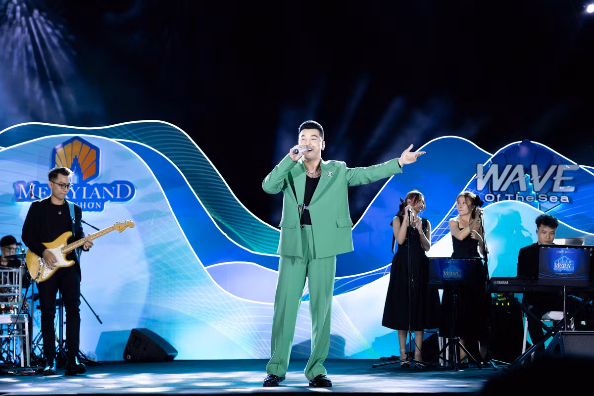 Song nhac hoa nhip song bien, MerryLand Quy Nhon bung no trong dem nhac-Hinh-2