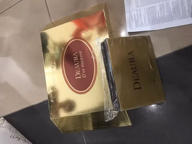 Den Spa DeAura lam dep, khach hang thanh con no ngan hang-Hinh-2