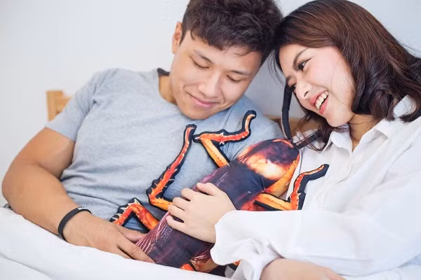 Tuy nhiên đối với "hội sợ gián", thì loại gối này không đáng yêu chút nào.
