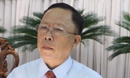 Bi thu Tinh uy Hau Giang xin nghi huu truoc tuoi