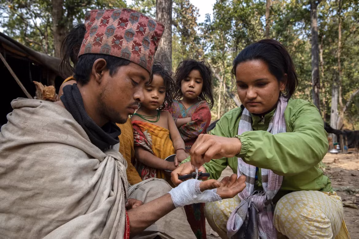 Chính phủ Nepal đã chính thức công nhận Raute là một nhóm thổ dân có nguy cơ tuyệt chủng.