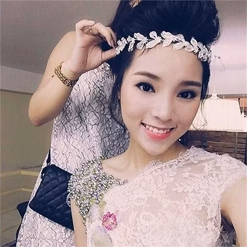 Dù cười ...