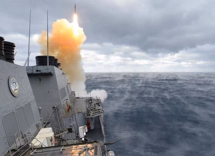 USS Laboon cũng có khả năng mang theo tối đa 90 quả tên lửa Tomahawk và được trang bị 90 ống phóng tên lửa thẳng đứng giống như mọi khu trục hạm lớp Arleigh Burke khác. Nguồn ảnh: USNI.