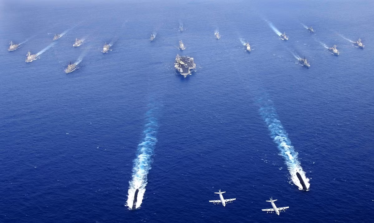 Hiện tại, trong khu vực biển Địa Trung Hải gần Syria, Hải quân Mỹ đang có tổng cộng 4 tàu khu trục và 2 tàu ngầm tấn công hạt nhân áp sát vào khu vực lãnh hải Syria, sẵn sàng tham chiến, ngoài ra còn một lực lượng cực lớn nữa thuộc Hạm đội 6 Hải quân Mỹ đang trên đường tới đây. Nguồn ảnh: USNI.
