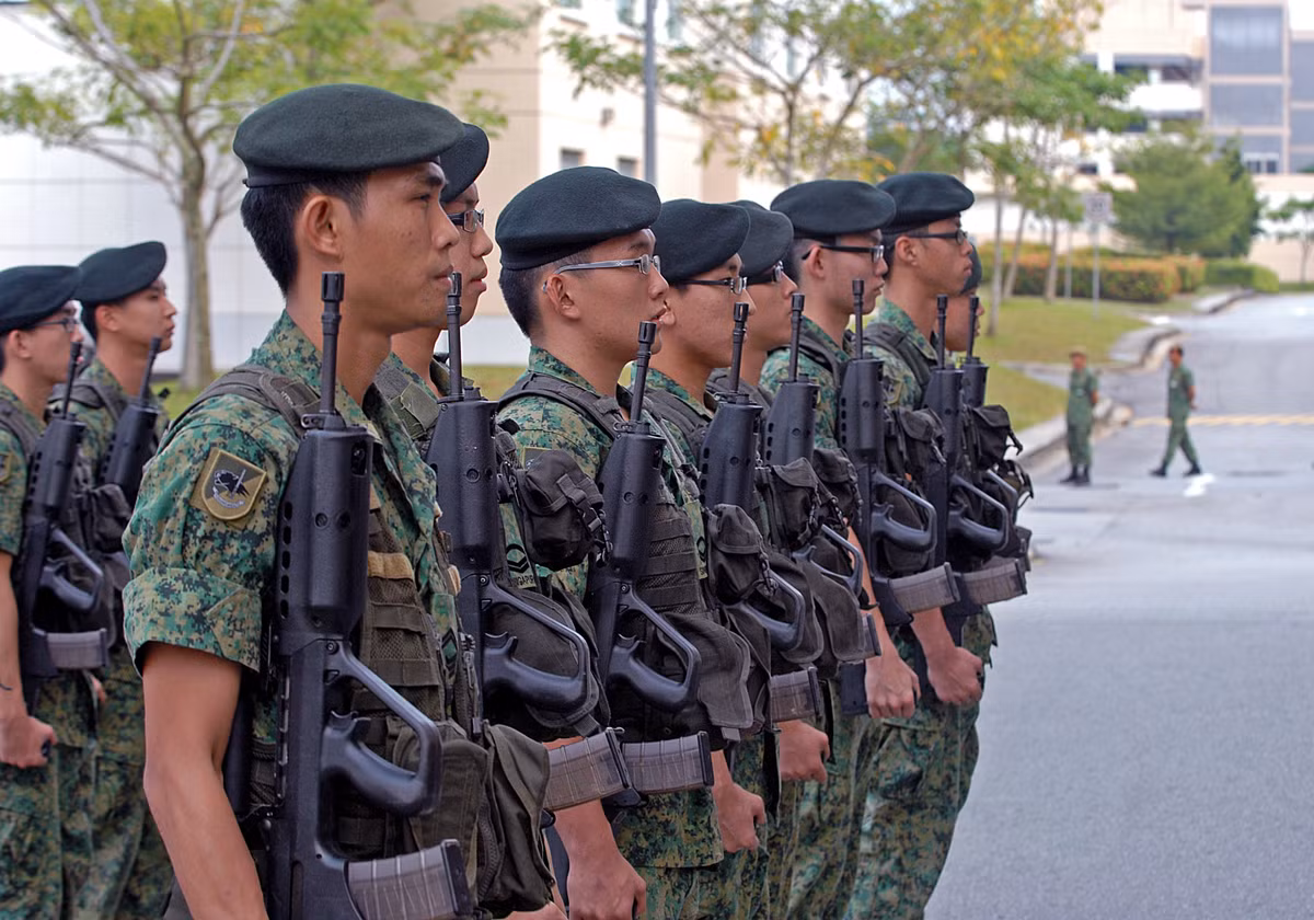 Palau Tekong hiện nay cũng là hòn đảo có diện tích lớn nhất nằm ngoài phần diện tích đất liền của Singapore. Hòn đảo này có diện tích 24,43 km vuông, nằm kẹp giữa phần lãnh thổ đất liền Singapore và Malaysia. Nguồn ảnh: Holdup.