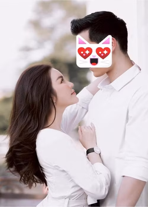 Loạt ảnh Lý Nhã Kỳ tình tứ bên chàng trai giấu mặt Loat anh Ly Nha Ky tinh tu ben chang trai giau mat