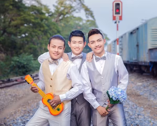 Bell nóit: "Một số người có thể không đồng ý và ngạc nhiên bởi quyết định của chúng tôi. Nhưng chúng tôi tin rằng nhiều người hiểu và chấp nhận sự lựa chọn này vì đó là tình yêu".
