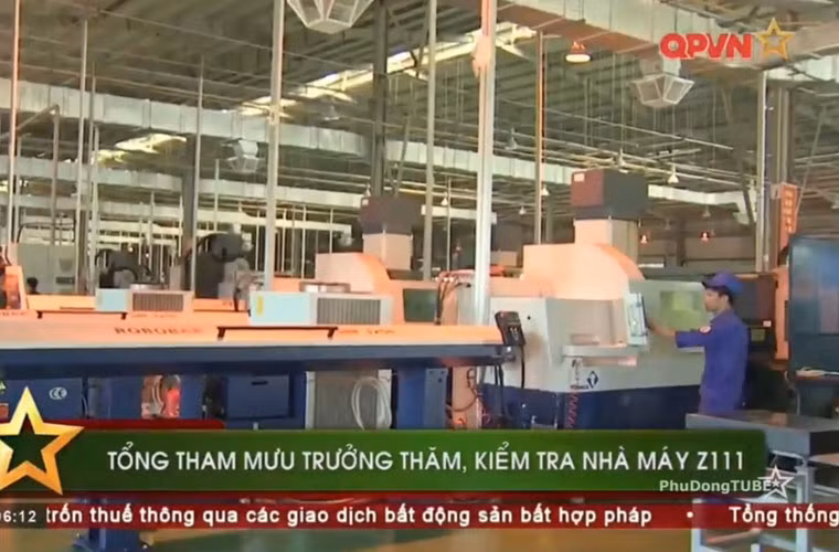 Kênh QPVN cho hay, với các dây chuyền sản xuất hiện đại, hệ thống cơ khí chính xác công nghệ cao được đầu tư nâng cấp, hiện nay nhà máy Z111 đã sản xuất, sửa chữa các sản phẩm quốc phòng đạt chất lượng tốt, cho ra đời một số loại súng máy, súng bộ binh có độ phức tạp cao. Nguồn ảnh: Kênh QPVN
