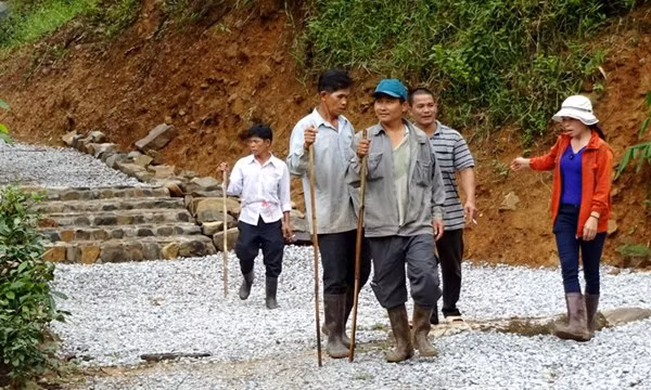 Cty ong Le Phuoc Vu ngang nhien chan nguon nuoc, rao dat cua dan