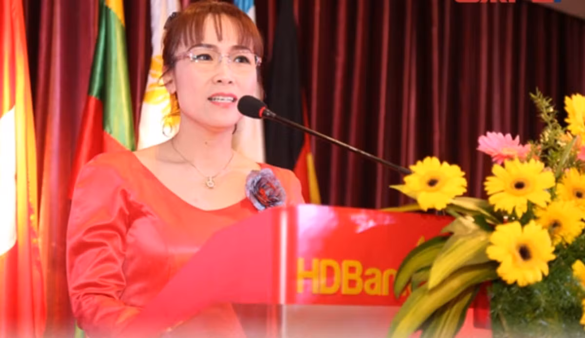 Dia oc Phu Long muon thoai toan bo 5,16 trieu co phieu HDB