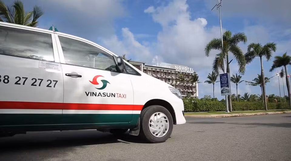 Vinasun lãi lớn trước làn sóng nhập cuộc taxi của tỷ phú Phạm Nhật Vượng Vinasun lai lon truoc lan song nhap cuoc taxi cua ty phu Pham Nhat Vuong