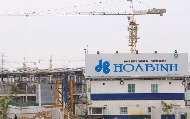 Anh trai Chủ tịch Hoà Bình muốn sang tay cho con trai 900.000 cổ phiếu HBC Anh trai Chu tich Hoa Binh muon sang tay cho con trai 900.000 co phieu HBC