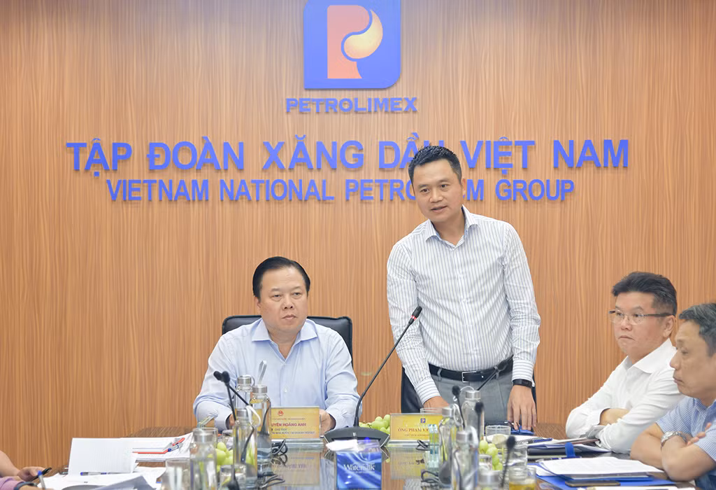 Petrolimex sẽ bán sạch 75 triệu cổ phiếu quỹ, thoái vốn Nhà nước Petrolimex se ban sach 75 trieu co phieu quy, thoai von Nha nuoc