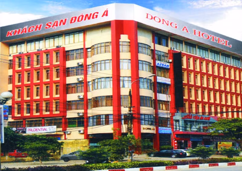 Khách sạn Đông Á bị Uỷ ban Chứng khoán "gõ đầu" Khach san Dong A bi Uy ban Chung khoan