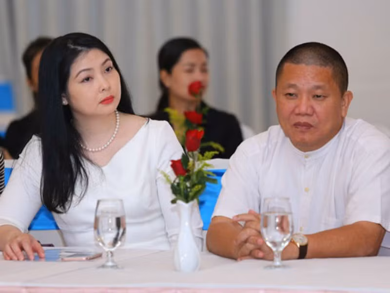 Vợ cũ của Chủ tịch Lê Phước Vũ "dứt duyên" với Tập đoàn Hoa Sen Vo cu cua Chu tich Le Phuoc Vu