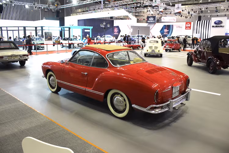 Sau đó, Volkswagen đã dần nâng cấp Karmann Ghia với các phiên bản động cơ mạnh hơn, với dung tích tăng dần từ 1300, 1500 và cuối cùng là 1600 cc. Tính tới thời điểm chính thức ngừng sản xuất, hãng đã sản xuất được tổng cộng 445.238 chiếc Karmann Ghia tại Đức và 41.689 chiếc tại Brazil. Mẫu xe được coi là "hậu duệ" của Karmann Ghia là chiếc 914 của Porsche.