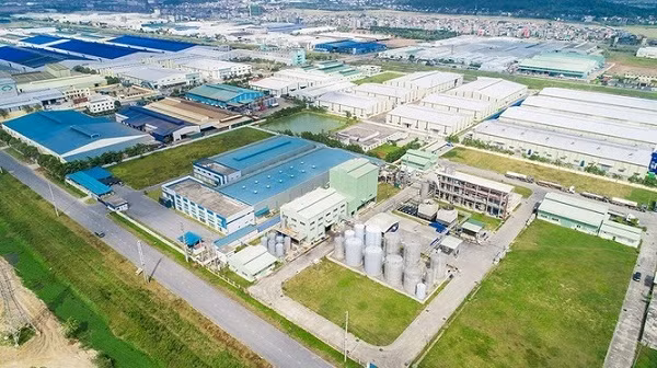 Thanh Hóa: Vì sao cụm CN Hoàng Sơn của Cty 36 bị tạm dừng? Thanh Hoa: Vi sao cum CN Hoang Son cua Cty 36 bi tam dung?