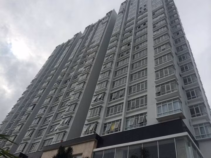 Nhằm đảm bảo an toàn tính mạng và tài sản cho các hộ dân, Sở Xây dựng khuyến cáo các hộ dân không tiếp tục sinh hoạt và cư trú tại Chung cư Viên Ngọc Phương Nam do công trình chưa xây dựng hoàn thiện và chưa được cơ quan chức năng kiểm tra công tác nghiệm thu theo quy định tại Khoản 4, Điều 123, Luật xây dựng 2014 (thẩm quyền kiểm tra của Bộ Xây dựng). Ảnh: NDH