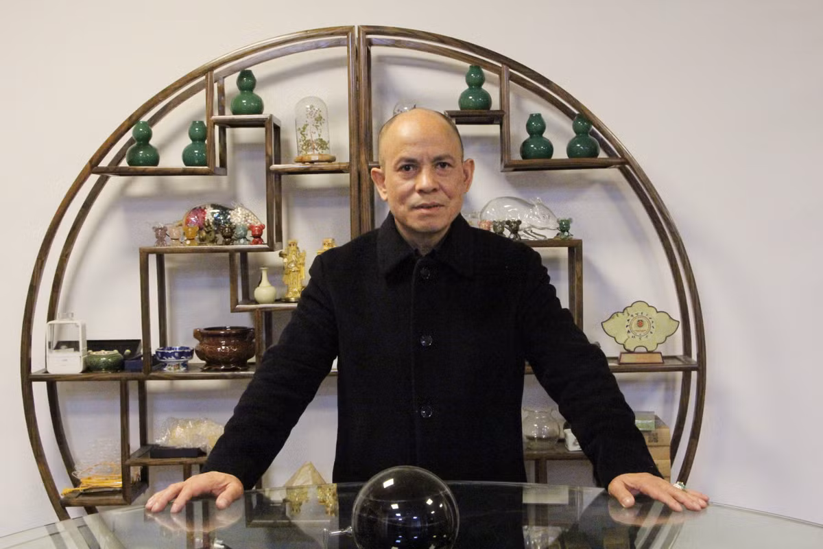 Mua vang ngay via Than Tai: Chieu tai hay hao tai?-Hinh-2