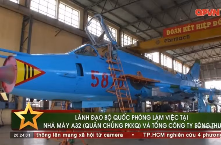Theo báo Phòng không – Không quân, Nhà máy hàng không A32 trong những năm gần đây đã hoàn thành tốt nhiệm vụ sửa chữa các loại máy bay phản lực chiến đấu, kiểm định, hiệu chuẩn, sửa chữa phương tiện đo phục vụ sẵn sàng chiến đấu và huấn luyện của Quân chủng PK-KQ. Nguồn ảnh: Kênh Quốc phòng Việt Nam