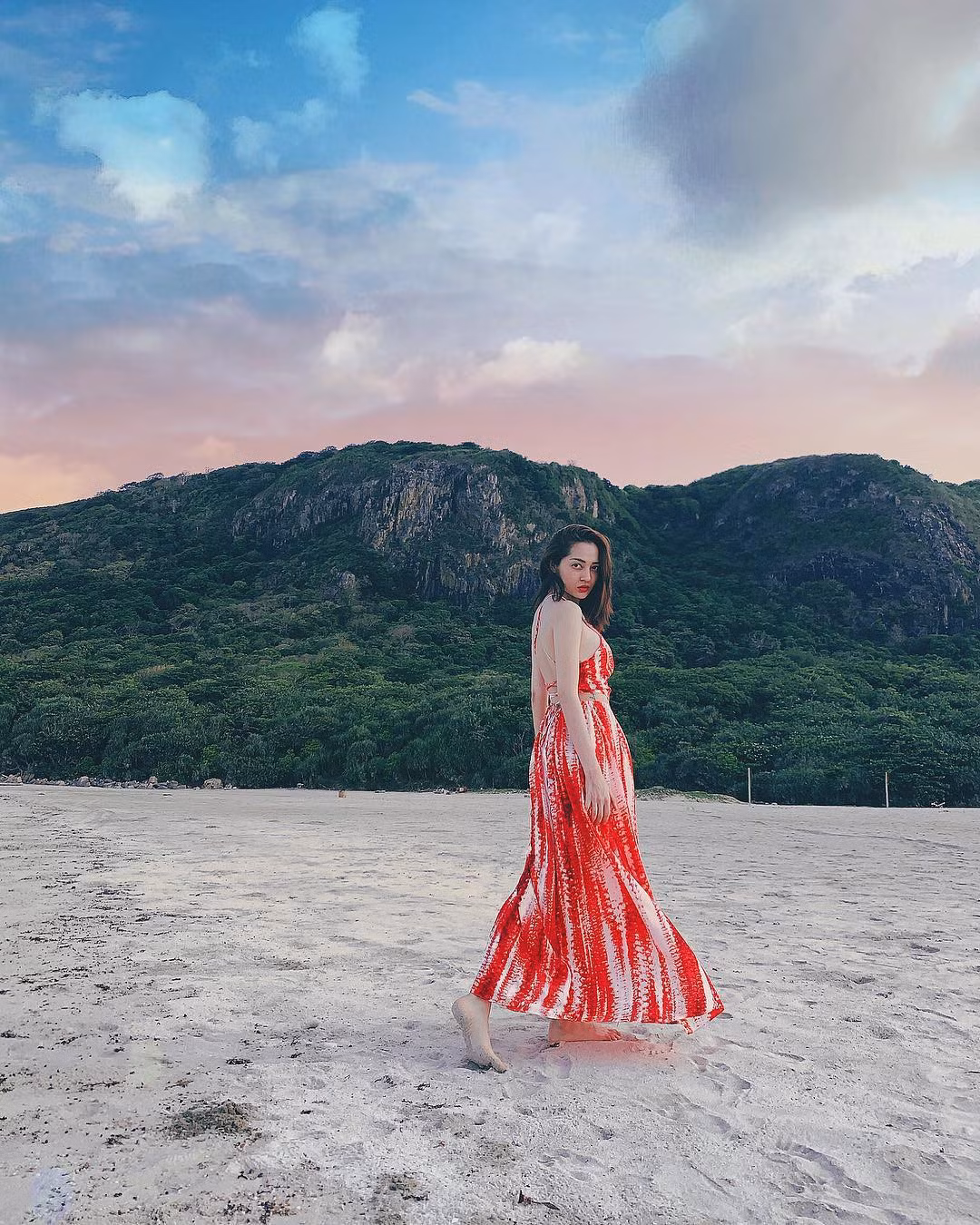 Bao Anh di du lich voi Ho Quang Hieu giua nghi van tai hop