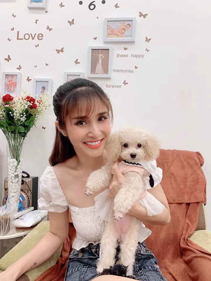 Sau bao sóng gió, Thảo Trang cho biết hiện cuộc sống đã bình yên và ổn định hơn.
