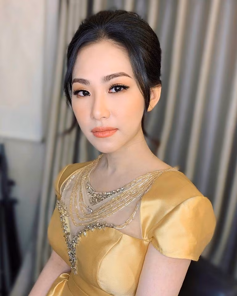 Lương Bích Hữu tái xuất đẹp mặn mà sau thời gian ở ẩn nuôi con Luong Bich Huu tai xuat dep man ma sau thoi gian o an nuoi con
