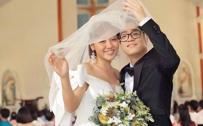 De PR MV moi cung Bui Anh Tuan, Van Mai Huong lua ca thien ha!