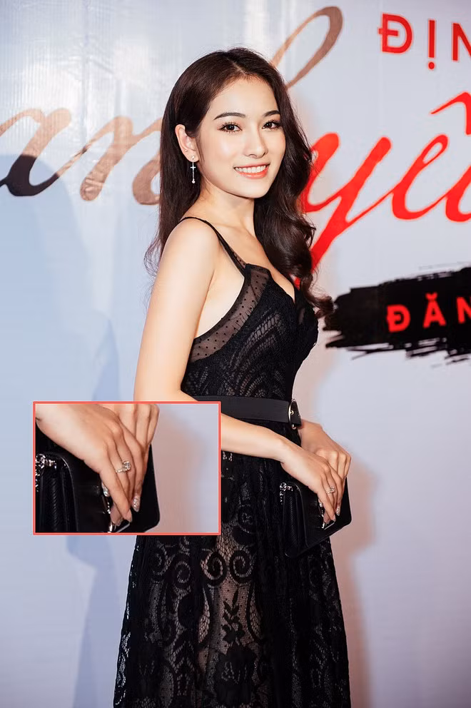 Và trong những bức ảnh được Ngọc Duyên chia sẻ mới đây, khán giả còn đặc biệt chú ý đến chiếc nhẫn kim cương ở ngón áp út của nữ ca sĩ.