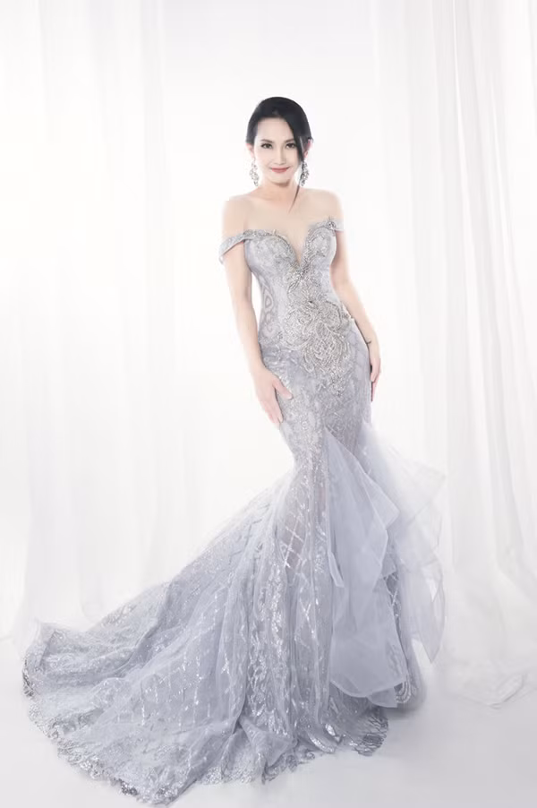Năm 2014, Kim Hiền kết hôn với ông xã Andy Lê và cùng con trai Sonic (con trai riêng của cô và chồng cũ) sang Mỹ định cư. Một năm sau, nữ diễn viên sinh con gái thứ 2.