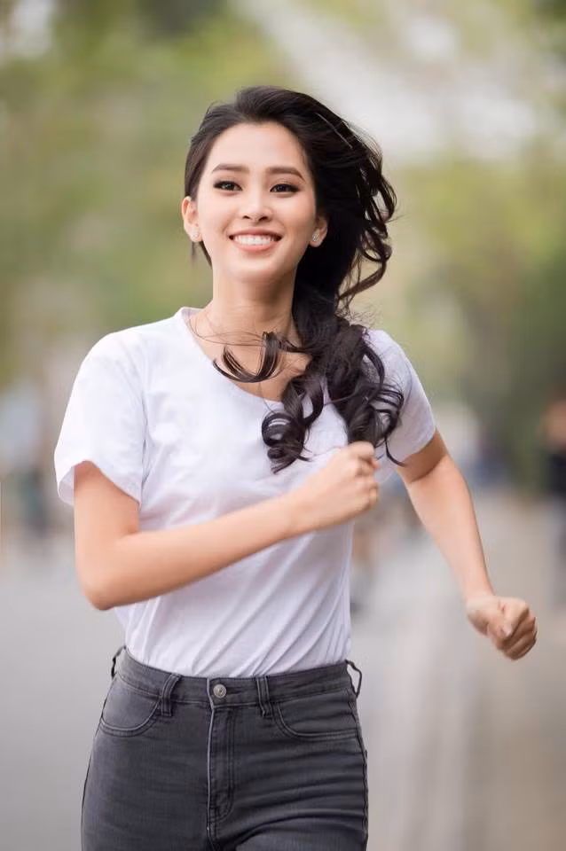 Người đẹp Quảng Nam tích cực tham gian các hoạt động vì cộng đồng. Ảnh: FBNV.