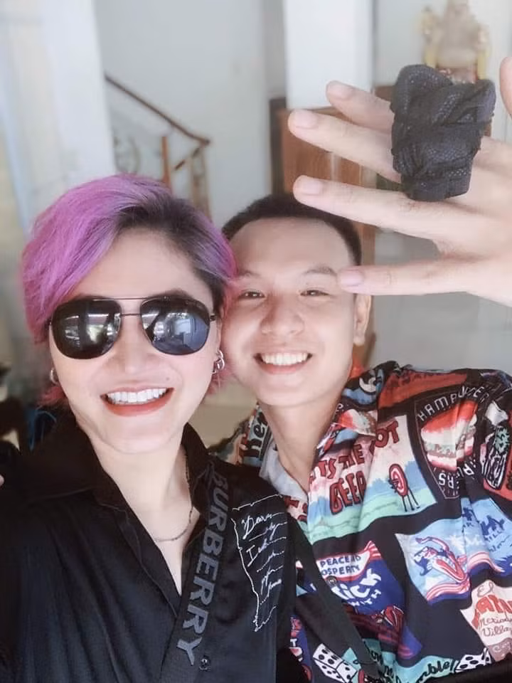  Trend "Em đồng ý" của sao Việt như một cách để chung vui cùng hạnh phúc của Đông Nhi và Ông Cao Thắng.