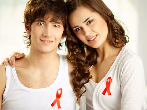 Ngăn ngừa ung thư: Các loại rau lá xanh chứa rất nhiều vitamin và hợp chất chống ung thư. Bên cạnh đó các loại đậu cũng có tác dụng tích cực đối với việc ngăn ngừa ung thư. Theo một nghiên cứu trên 90.000 phụ nữ trong 8 năm, những người ăn đậu hoặc đậu lăng hơn 2 lần mỗi tuần có ít nguy cơ mắc ung thư vú. 