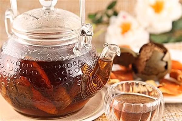 Các chất trong quả la hán được tin rằng có thể thúc đẩy quá trình giải độc, giảm gánh nặng cho phổi, giảm tác hại của thuốc lá đối với phổi.