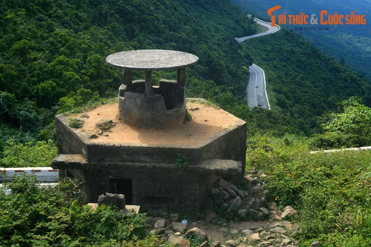 Một số lô cốt thời chiến tranh chống Pháp, Mỹ được giữ lại với mục đích kết nối lịch sử giữa thời nhà Nguyễn với cuộc đấu tranh giành độc lập thống nhất của dân tộc Việt Nam thế kỷ 21.