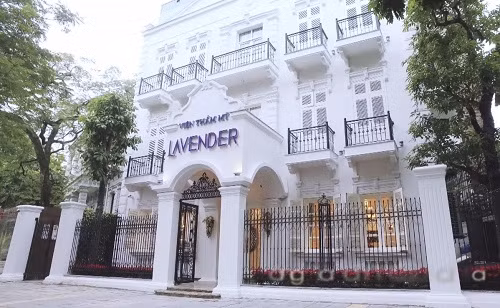 Vien Tham my Lavender “ve sau lot xac”... tai dien sai pham?
