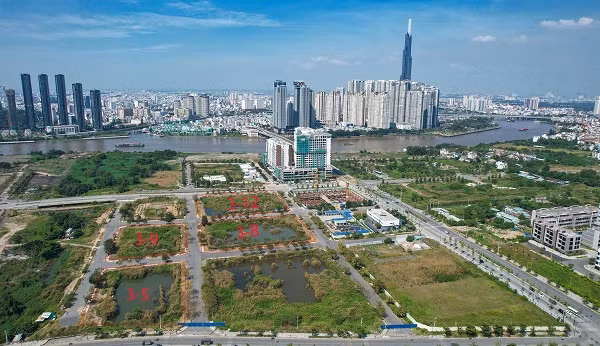 Cận cảnh lô "đất vàng" ở Thủ Thiêm được bán đấu giá hơn 2,4 tỷ đồng/m2. Ảnh: Dân trí
