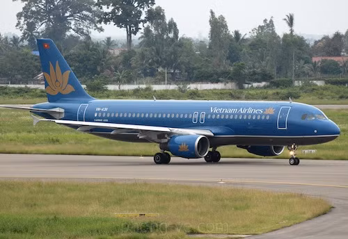 Airbus A321 có tổng chiều dài 44,51 m, số chỗ ngồi tối đa là 244 và đạt vận tốc 950 km/giờ. Ảnh: Baotintuc