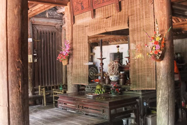Ngôi nhà cổ có 4 gian giữa và 2 buồng bên - một nét kiến trúc đặc trưng ở Bắc Bộ. Ảnh: Dân trí
