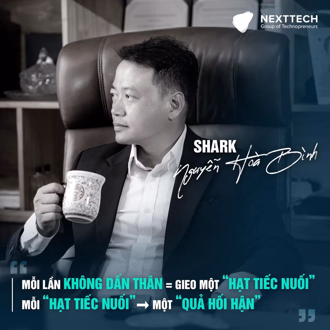 Shark Nguyễn Hòa Bình từng là sinh viên trường Đại học Quốc gia Hà Nội chuyên ngành công nghệ thông tin. Sau này ông tiếp tục học lên thạc sĩ tại một trường đại học danh giá của thành phố Osaka, Nhật bản. Ảnh: FBNV