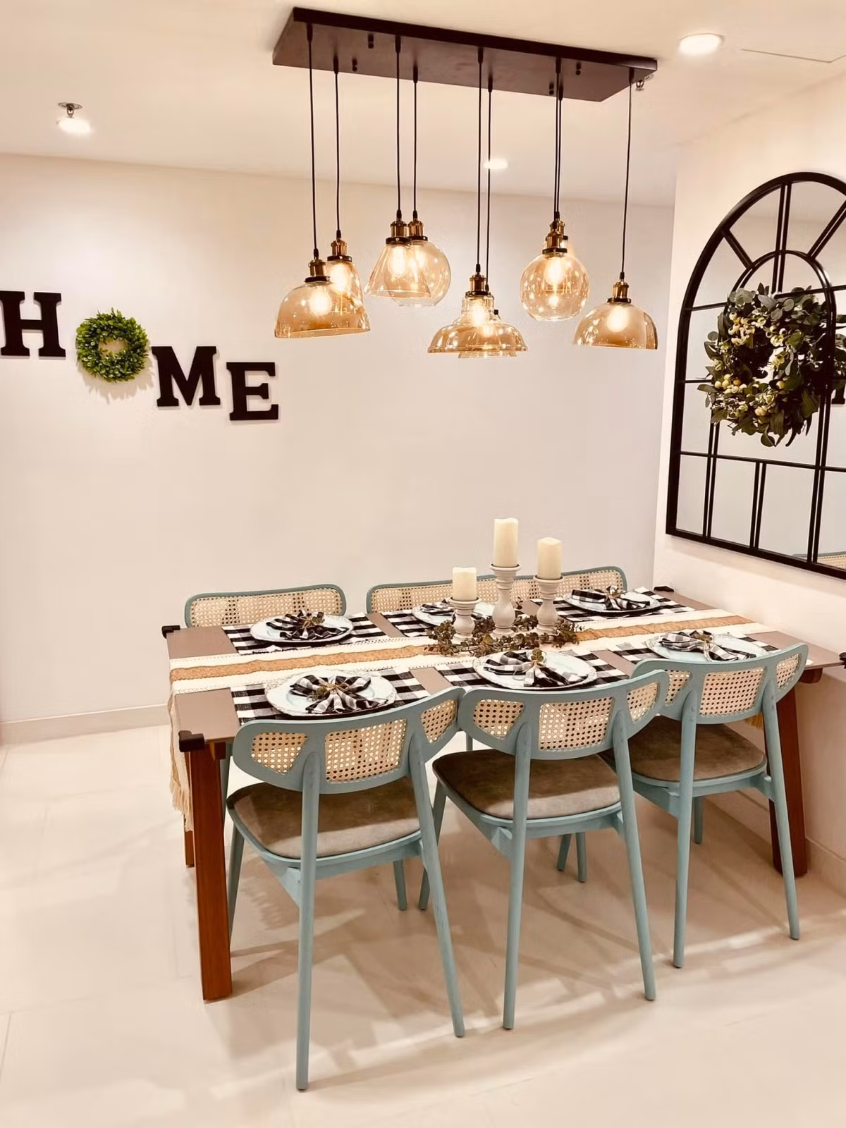 Siêu mẫu Hà Anh cho biết mình là người tự quyết về việc thiết kế nội thất cho căn nhà.
