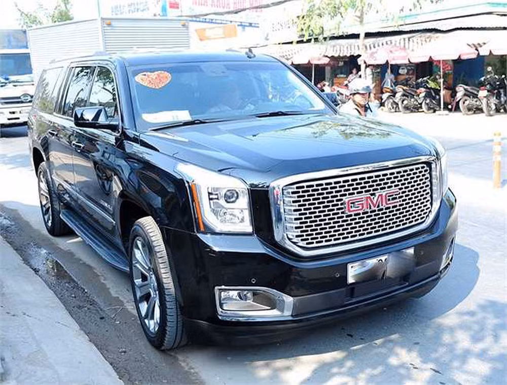 Chiếc GMC ở Việt Nam chỉ có một chiếc duy nhất cũng xuất hiện tại lễ rước dâu của Trúc Diễm. Ảnh: Doanh nghiệp &amp; Tiếp thị